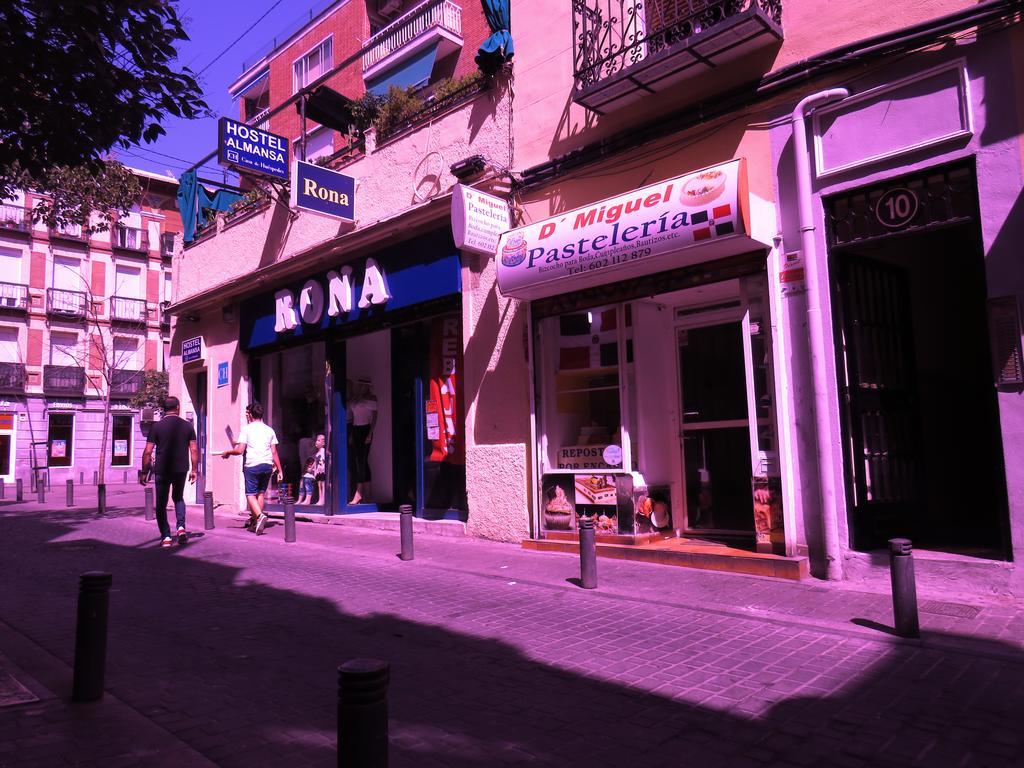 Hostel Almansa Madrid Exterior foto